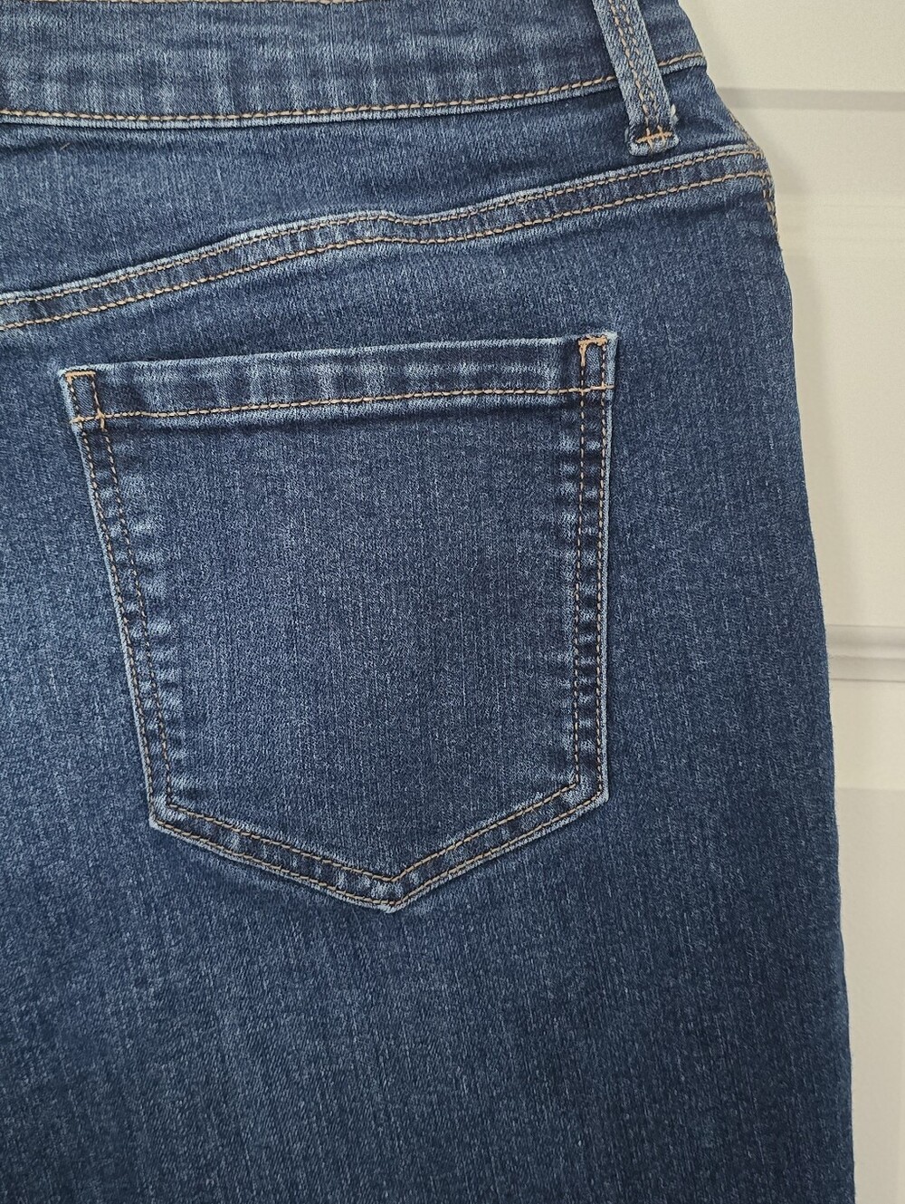 Straight Leg Dark Wash Jeans Gloria Vanderbilt Size 14 - Picture 7 of 14